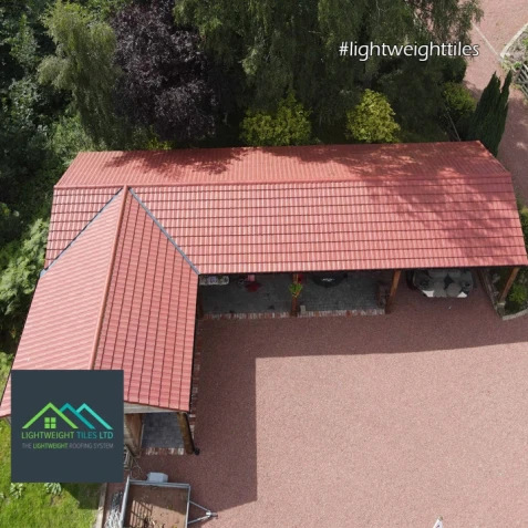 BH Budget Red Stable After Air Image 3 WEB