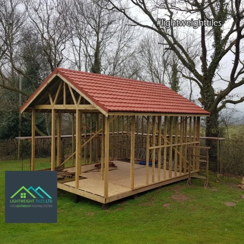 Budget Red Summerhouse build AI WEB